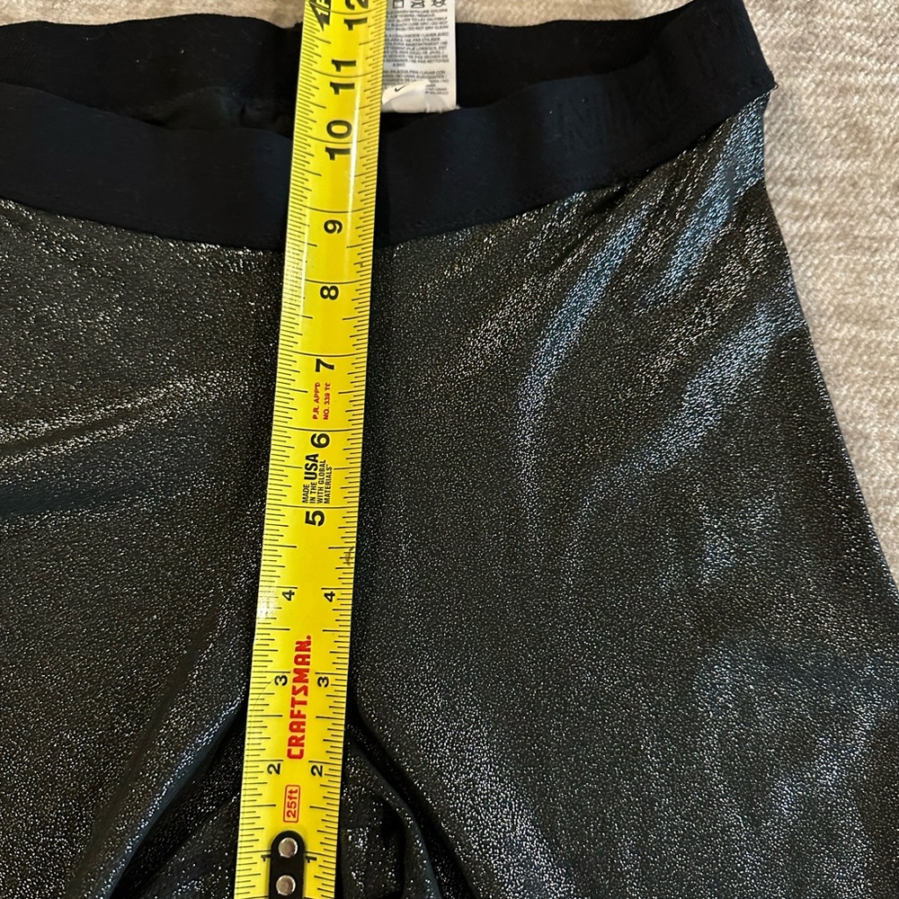 Lot of 2: Nike, glitter leggings w/leg logo. One silver, one gold. Both sz med - Picture 7 of 9